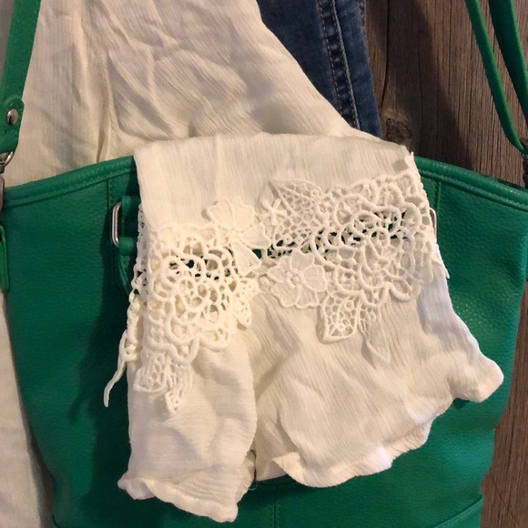 Mittoshop Bohemian Lace Tunic Blouse in Ivory Sizes Small & Medium - Picture 3 of 5